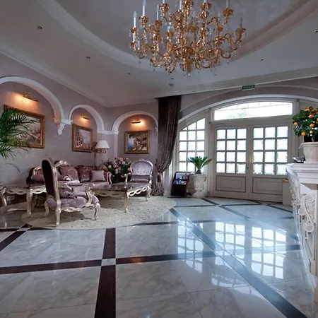 Le Premier - Maestro Otel Odessa