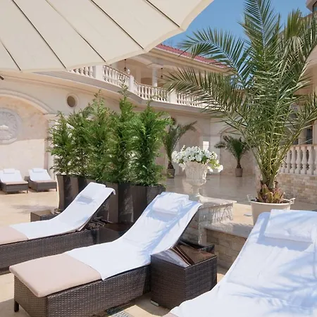 Le Premier - Maestro 5* أوديسا