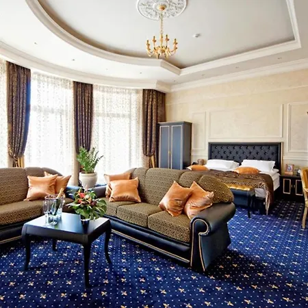 Le Premier - Maestro Otel Odessa