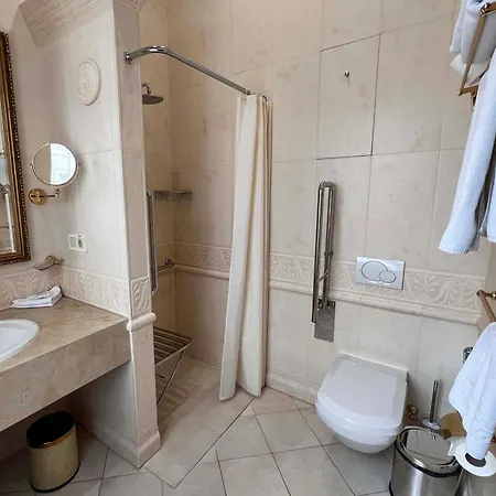 Otel Le Premier - Maestro
