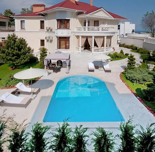 Le Premier - Maestro Hotel 5*