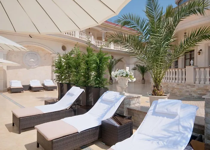 Le Premier - Maestro 5* Odessza