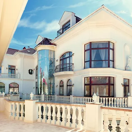 Hotel Le Premier - Maestro