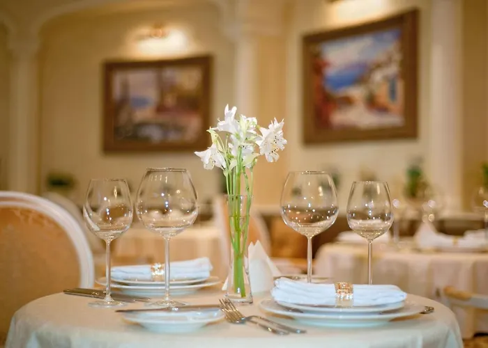 Le Premier - Maestro Hotel