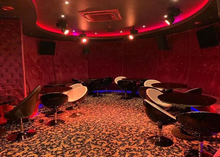 Le Premier - Maestro Hotel